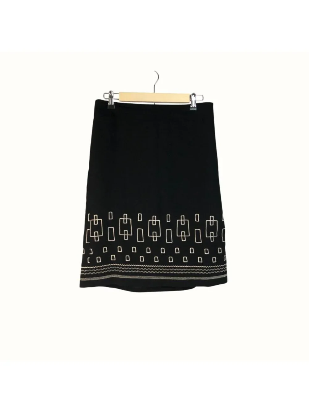 Ann Taylor Loft Black Embroidered Skirt White Geometric Texture Hem Size 8